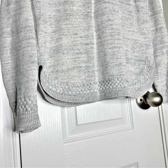 Women’s Tommy Hilfiger Light Gray Marled Blue Collared Knit Sweater Medium - Picture 3 of 10